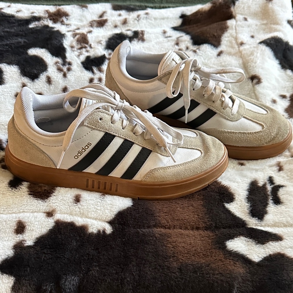 Adidas Samba Sneakers